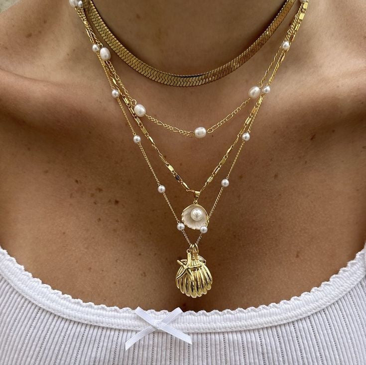 Golden Hour Shells Necklace